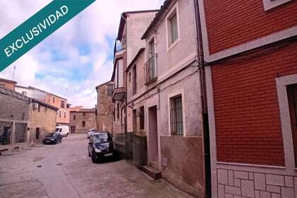 House for sale in Gargüera, Cáceres. 