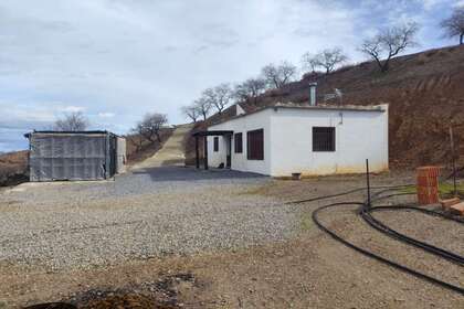 House for sale in Cástaras, Granada. 