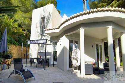 House for sale in Altea, Alicante. 