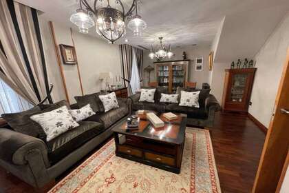 Duplex for sale in Valladolid. 