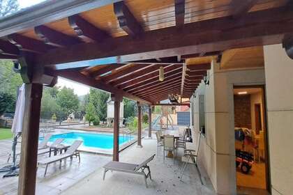 House for sale in Ponferrada, León. 