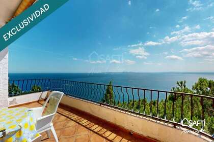 House for sale in Canyelles Almadraba (Roses), Girona. 