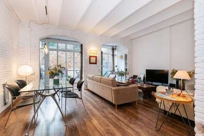 Duplex for sale in Barcelona. 