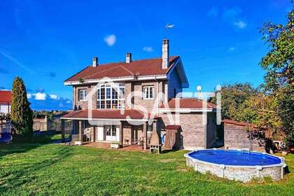 House for sale in Gijón, Asturias. 