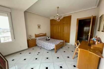 Gebouwen verkoop in Monóvar/Monòver, Alicante. 