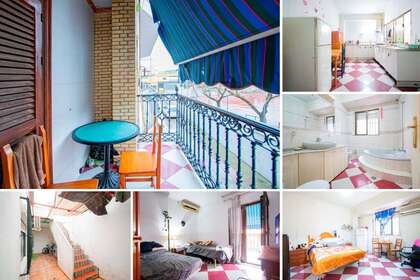 Flat for sale in Sevilla. 