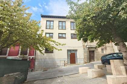 House for sale in Toledo. 