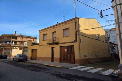 House for sale in Alfarràs, Lérida (Lleida). 