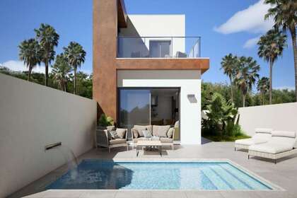 House for sale in Daya Nueva, Alicante. 