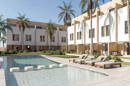 Dorpswoningen verkoop in Dénia, Alicante. 