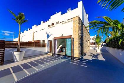 Townhouse for sale in Pilar de la Horadada, Alicante. 