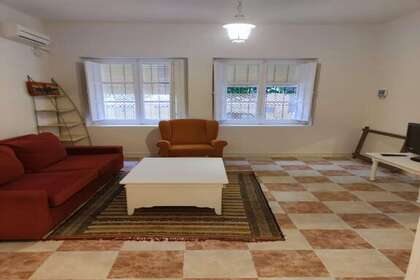Flat for sale in Sevilla. 