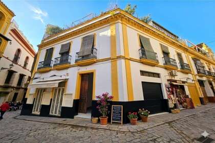 House for sale in Sevilla. 