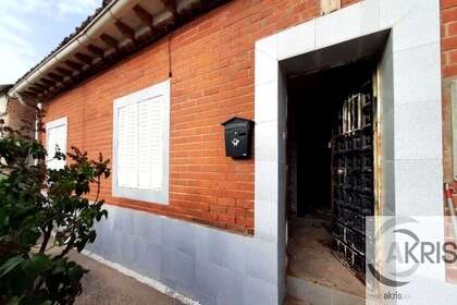 Cluster house for sale in Huecas, Toledo. 