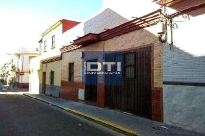 House for sale in Sevilla. 