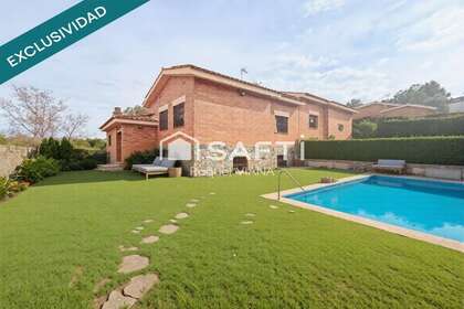 House for sale in Abrera, Barcelona. 