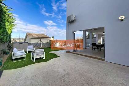 Casa venta en Pacs del Penedès, Barcelona. 