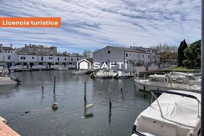 House for sale in Empuriabrava, Girona. 