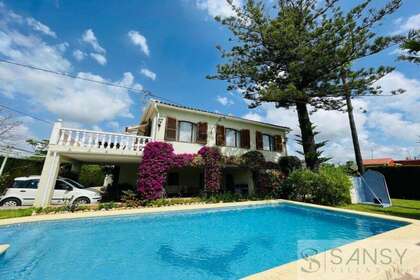 House for sale in Pedreguer, Alicante. 