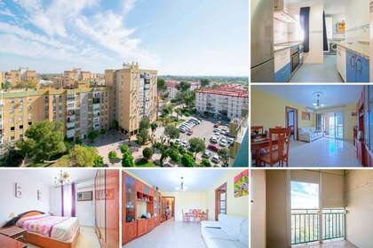 Flat for sale in Sevilla. 
