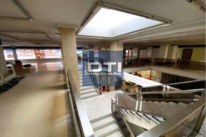 Obchodní prostory v Albacete. 