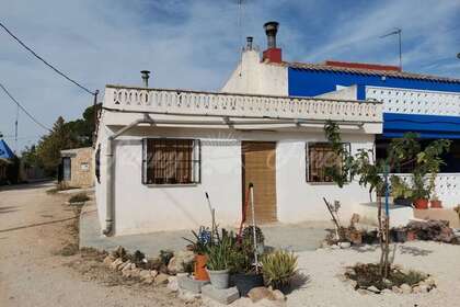 Country house for sale in Yecla, Murcia. 