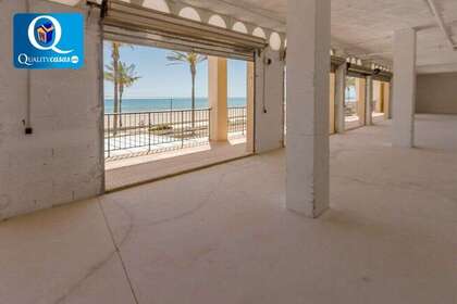 Obchodní prostory v Campello (el), Alicante. 