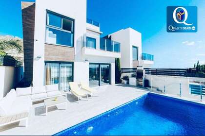 House for sale in Finestrat, Alicante. 