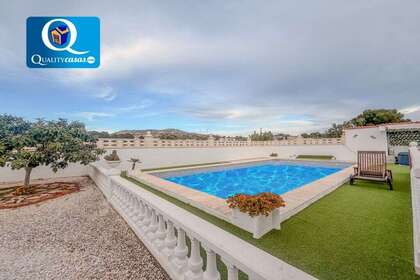 House for sale in Busot, Alicante. 