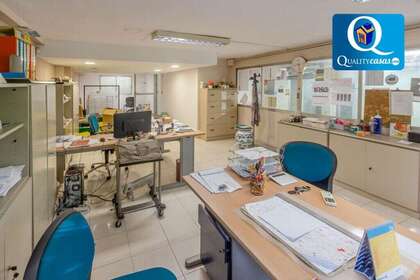 Obchodní prostory na prodej v Alicante/Alacant. 