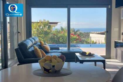 House for sale in Finestrat, Alicante. 