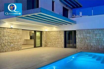 House for sale in Finestrat, Alicante. 