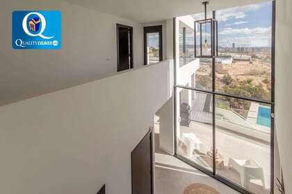 House for sale in Finestrat, Alicante. 