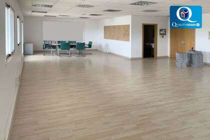 Commercial premise for sale in Derramador (elche) (pda), Alicante. 