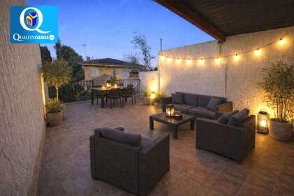 Rijtjeshuizen verkoop in San Juan de Alicante/Sant Joan d´Alacant. 