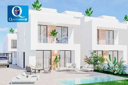 Casa Cluster venda em Zenia, La, Alicante. 