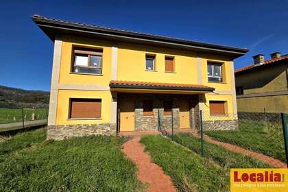 Plot for sale in Riva de Ruesga, Cantabria. 
