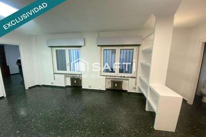 Office for sale in León. 