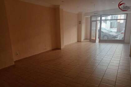 Commercial premise for sale in Oliva, Valencia. 