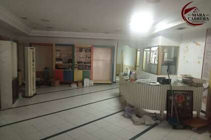Commercial premise for sale in Oliva, Valencia. 