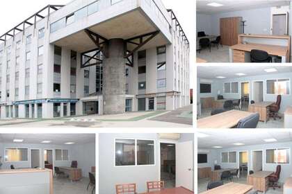 Office for sale in Sevilla. 