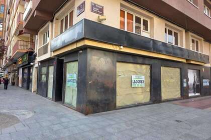 Commercial premise in Lleida, Lérida (Lleida). 