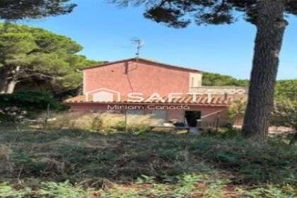 House for sale in Tordera, Barcelona. 