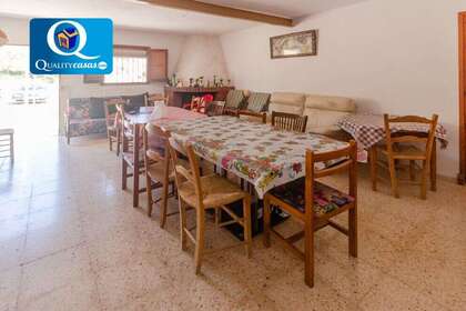 Casa venta en Busot, Alicante. 