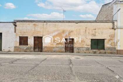 Cluster house for sale in Puebla de la Calzada, Badajoz. 