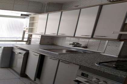 Flat for sale in Tarragona. 