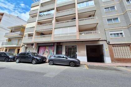 Flat for sale in Torrevieja, Alicante. 
