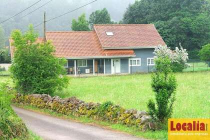 Maison de ville vendre en Puente Viesgo, Cantabria. 
