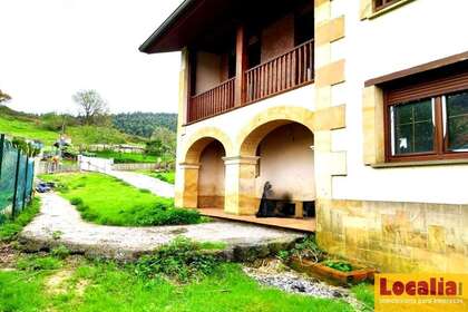 Maison de ville vendre en Bárcena de Cicero, Cantabria. 