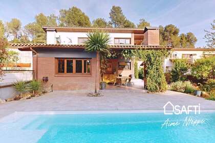 Casa venta en Sant Julià de Vilatorta, Barcelona. 